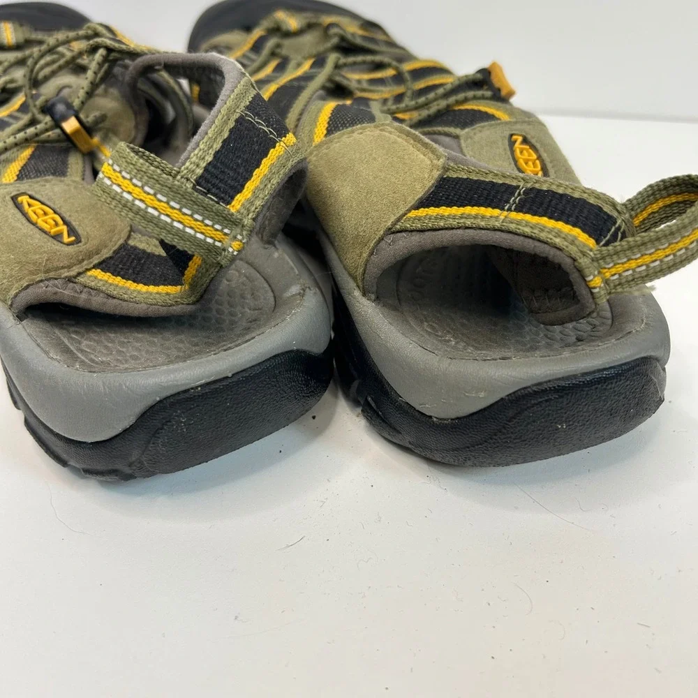 Keen Gorpcore Newport H2 Sandals 11.5 Olive Green Waterproof Hiking Granola Boy